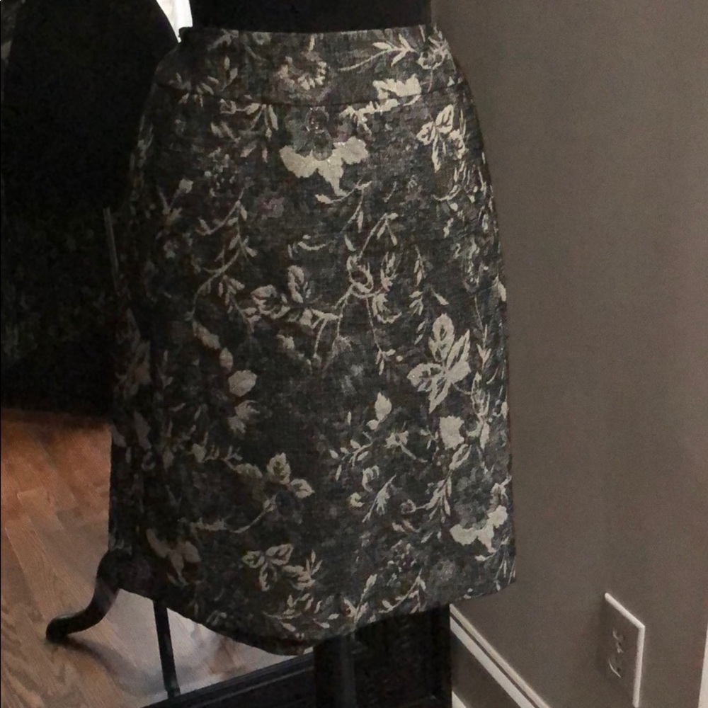Ann Taylor shimmer pattern pencil lined skirt